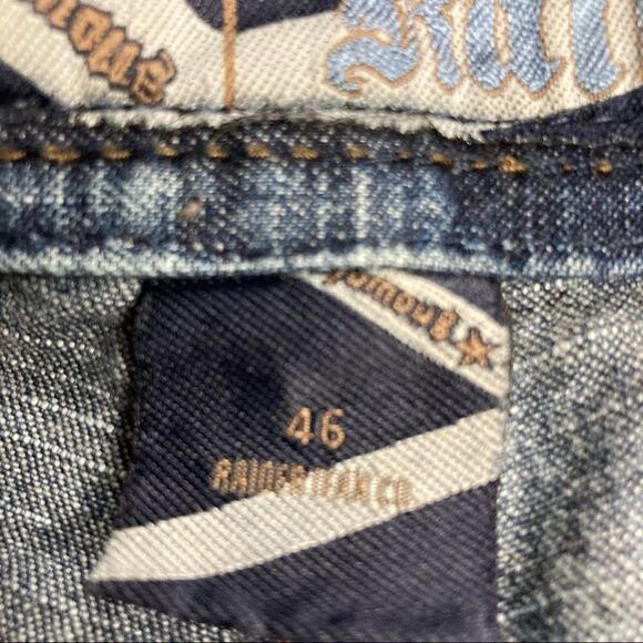 INFAMOUS RAIDER JEANS,, Men’s Blue Denim Shorts, Tag says 46, hand measures 44 - Picture 7 of 12
